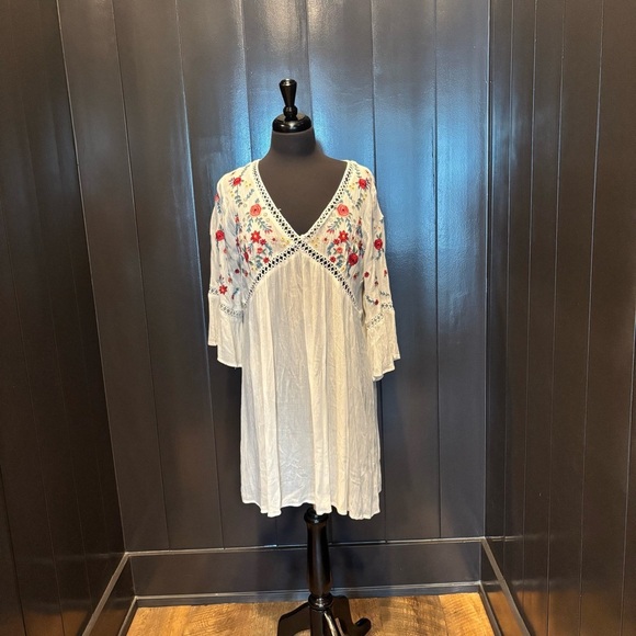 Altar'd State Tops - Altered State Embroidered White Flowy dress